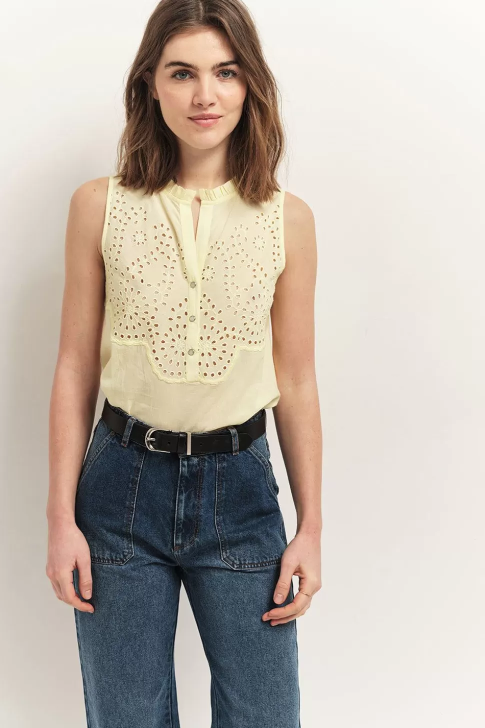 One Step Candie - Top Mimosa A Col Collerette Et Broderies Placees Cheap