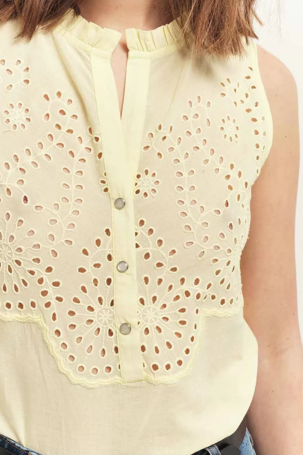 One Step Candie - Top Mimosa A Col Collerette Et Broderies Placees Cheap