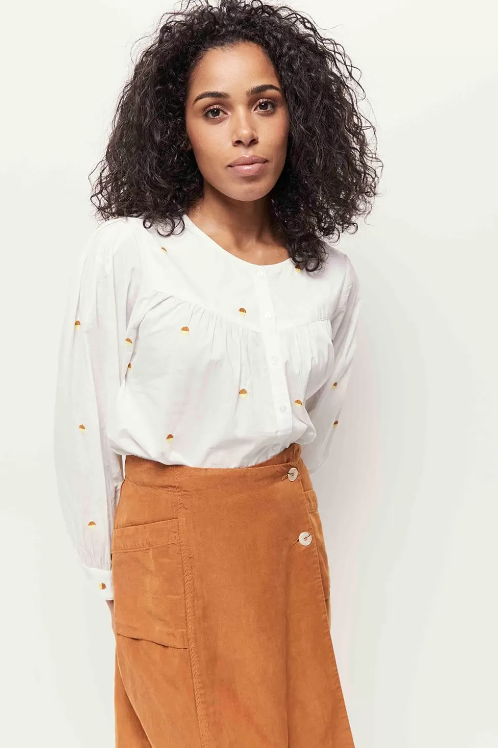 One Step Celeste - Chemise Ecrue Broderies Pois Bicolores Discount