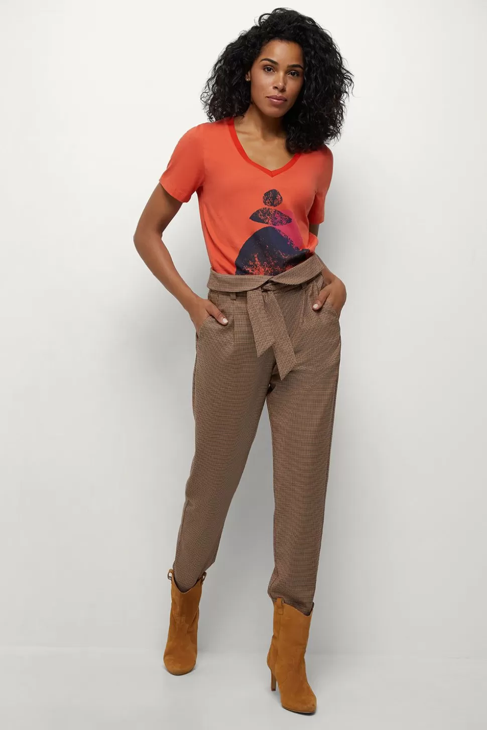 One Step Madian - T-Shirt Capucine Visuel Coton Bio Danseuse Arty Clearance
