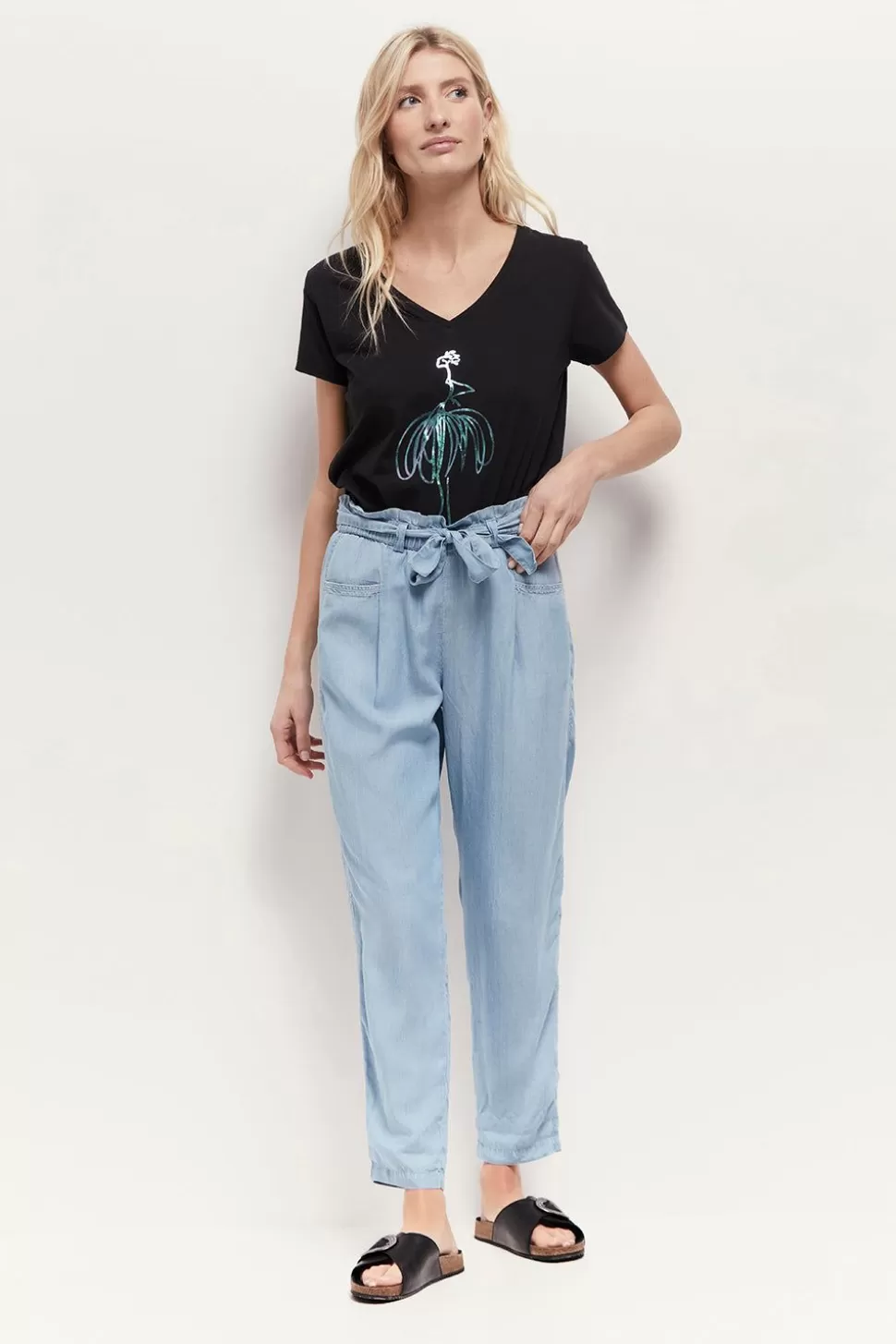 One Step Priska - Pantalon Baby Blue Neo-Carotte En Lyocell® Best Sale